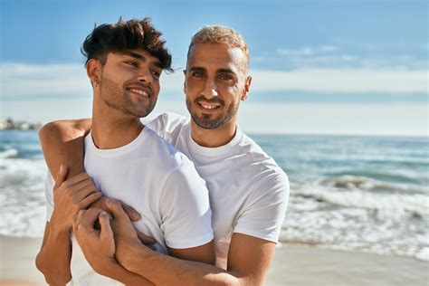 spiaggia gay cagliari|Spiagge gay in Italia: guida alle migliori 50